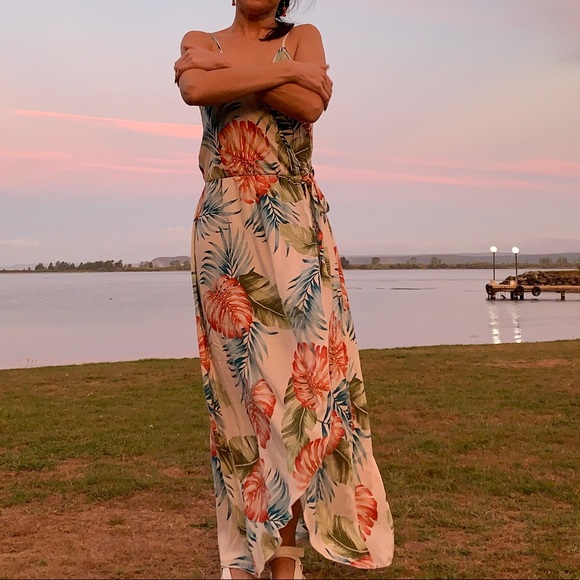 Tropical leaf print long dress - Picture 5 of 14